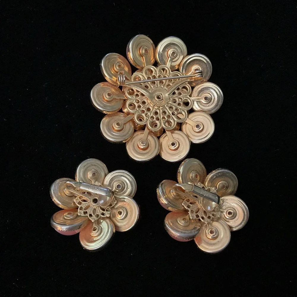 JUDY LEE Signed Pink Fem Moon Glow & Rhinestone Gold Tone 2